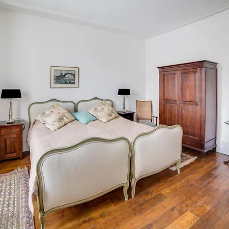 Sleeps 15 Pool Wifi Villa Saint-Jean-de-Côle